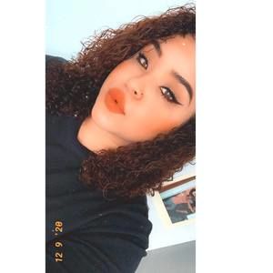 Meet your Posher, Lorraine